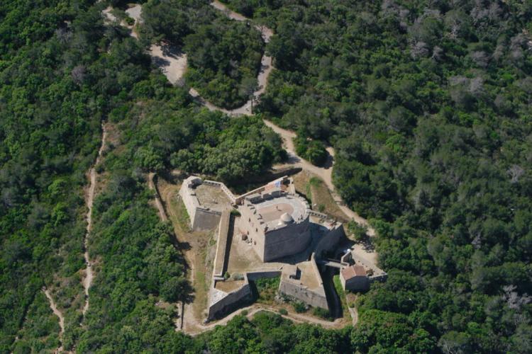 Fort de l'Estissac Port Cros - Fort de l'Estissac Port Cros