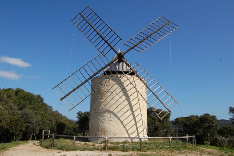 Le Moulin du bonheur à Porquerolles - Le Moulin du bonheur à Porquerolles